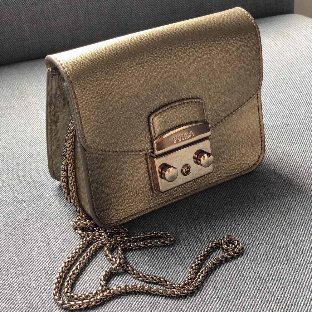 FURLA Metropolis Crossbody Bag in Gold